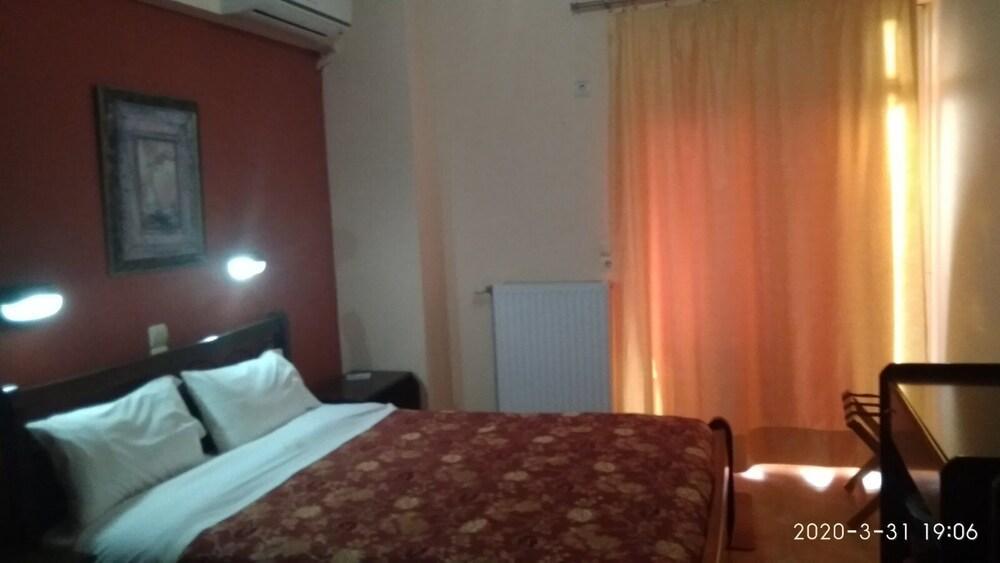 Palatino Hotel Loutra Edipsou  ภายนอก รูปภาพ